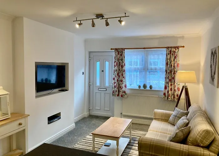 Modern 2 Bedroom Ground Floor Apartment With Parking Ripon City Centre